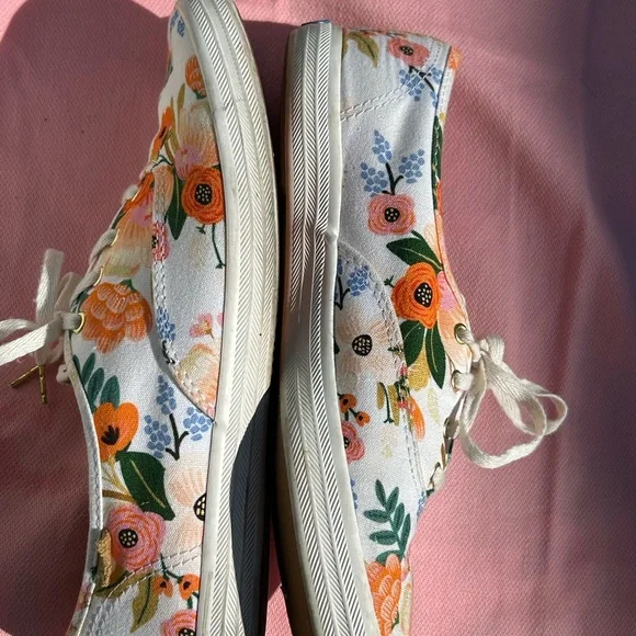 Rifle Paper Company Keds in the Lively Floral design Size 7.5 - Picture 5 of 14